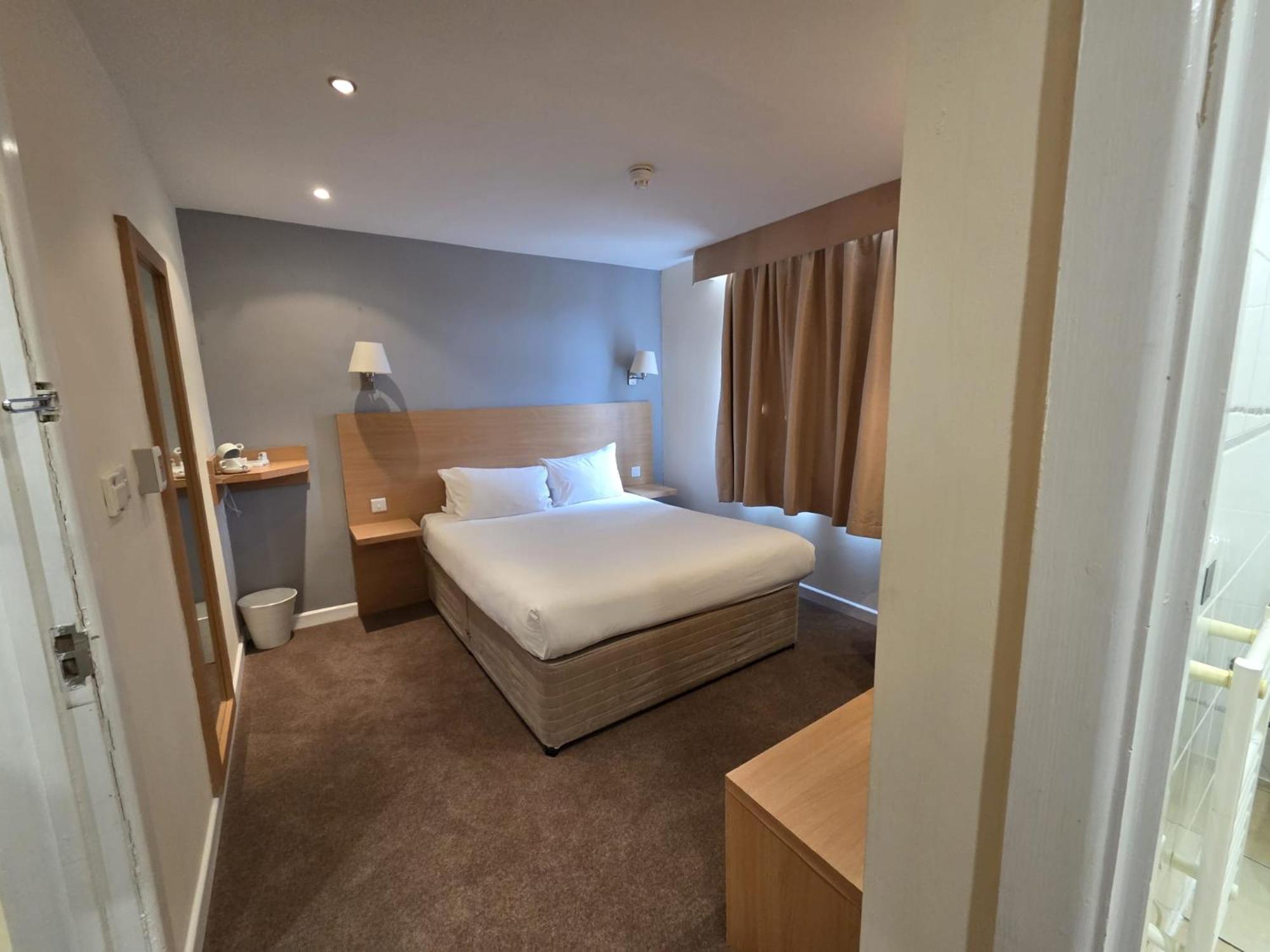 The Luton Hotel 2*