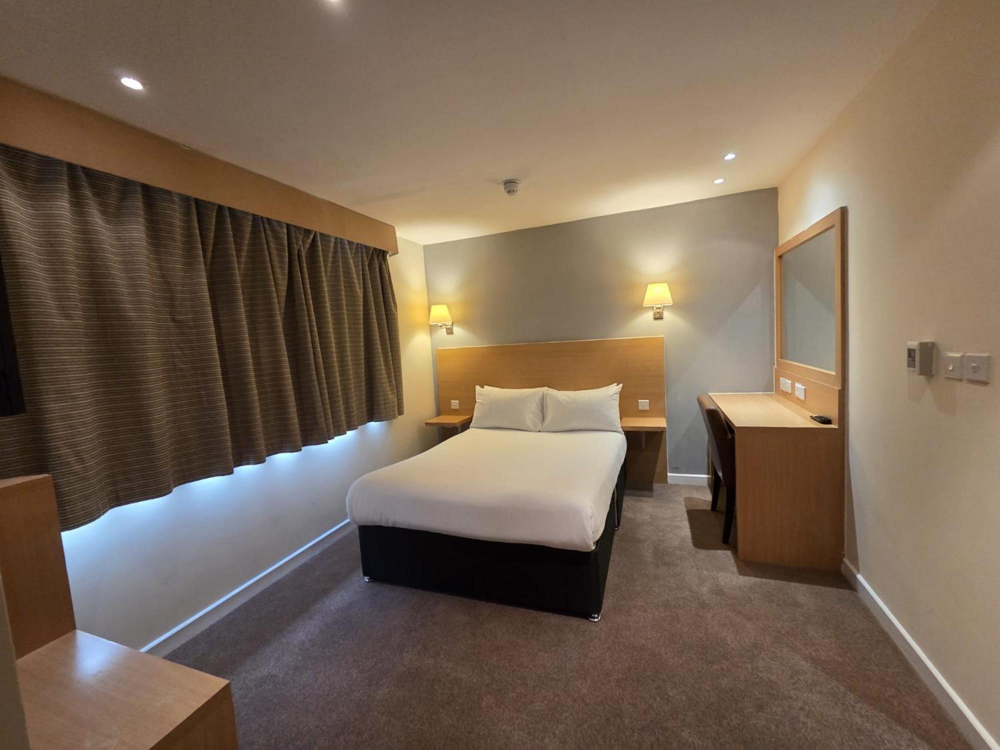 The Luton Hotel 2*