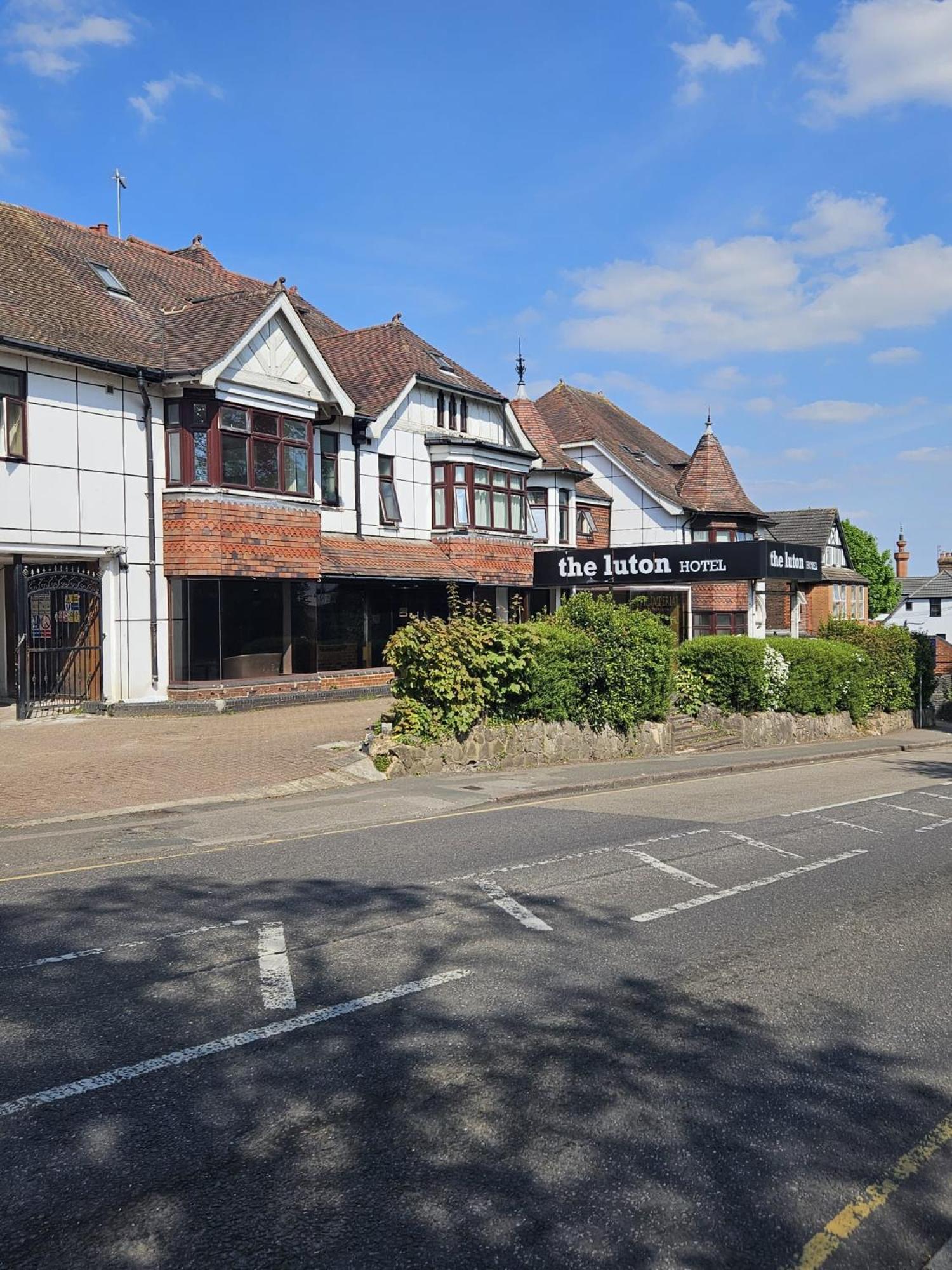 The Luton Hotel 2* Luton (Bedfordshire)
