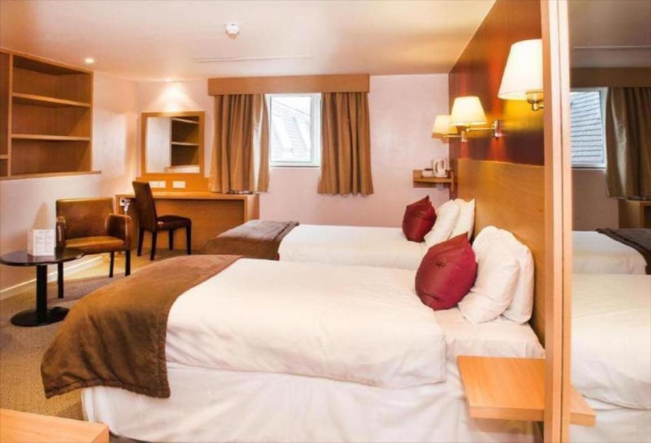 Hotel The Luton Hotel
