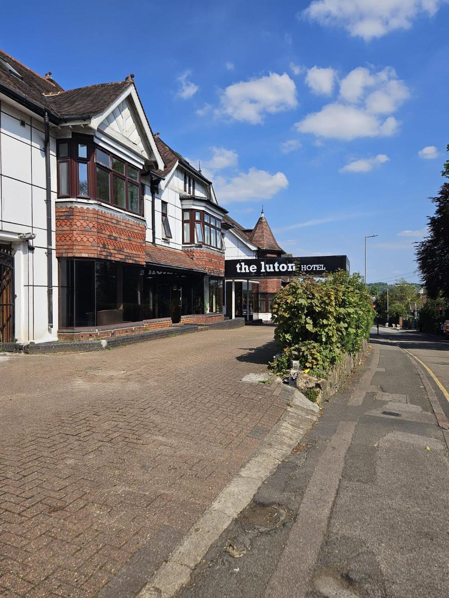 The Luton Hotel
